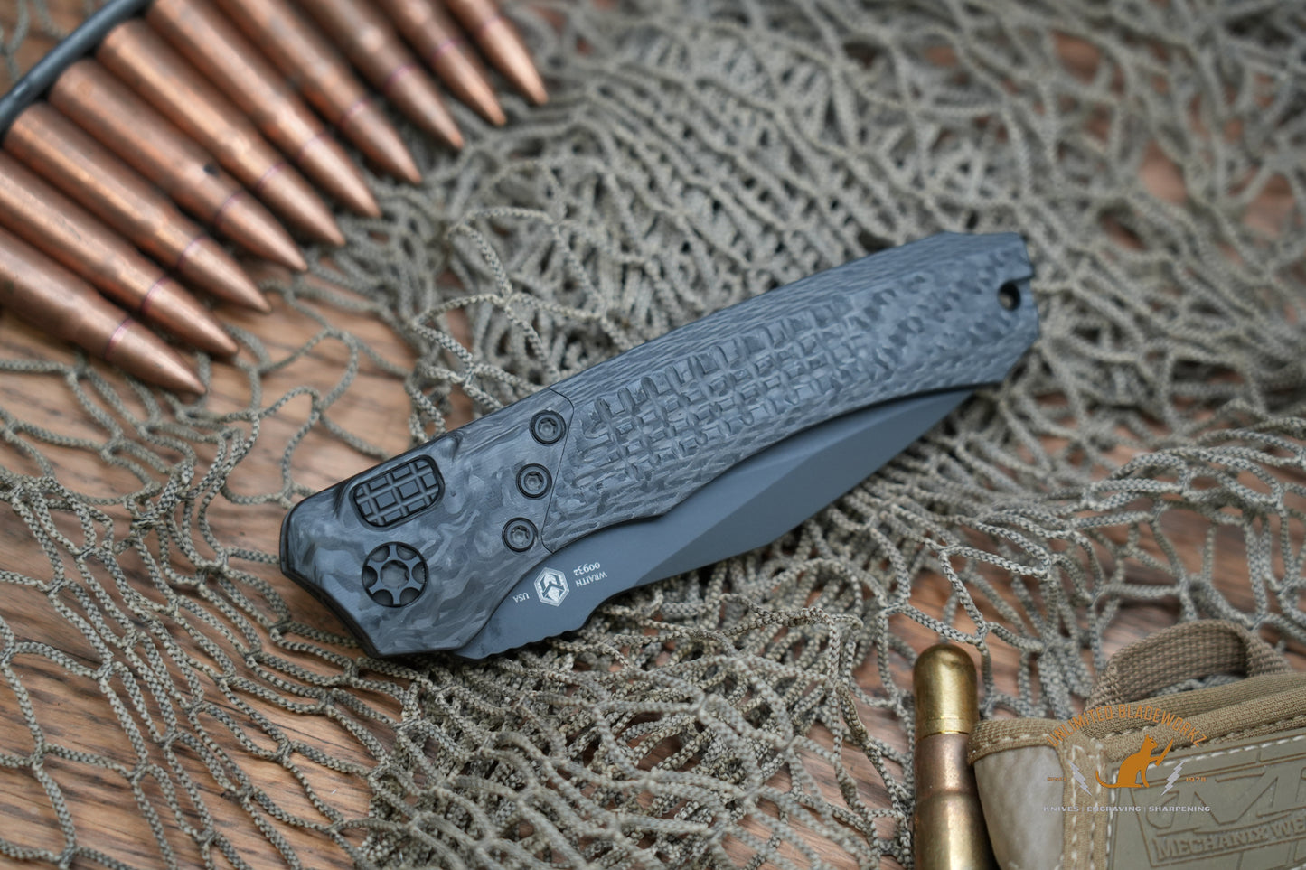 HERETIC KNIVES WRAITH AUTO DISTRESSED DLC FULL CARBON FIBER