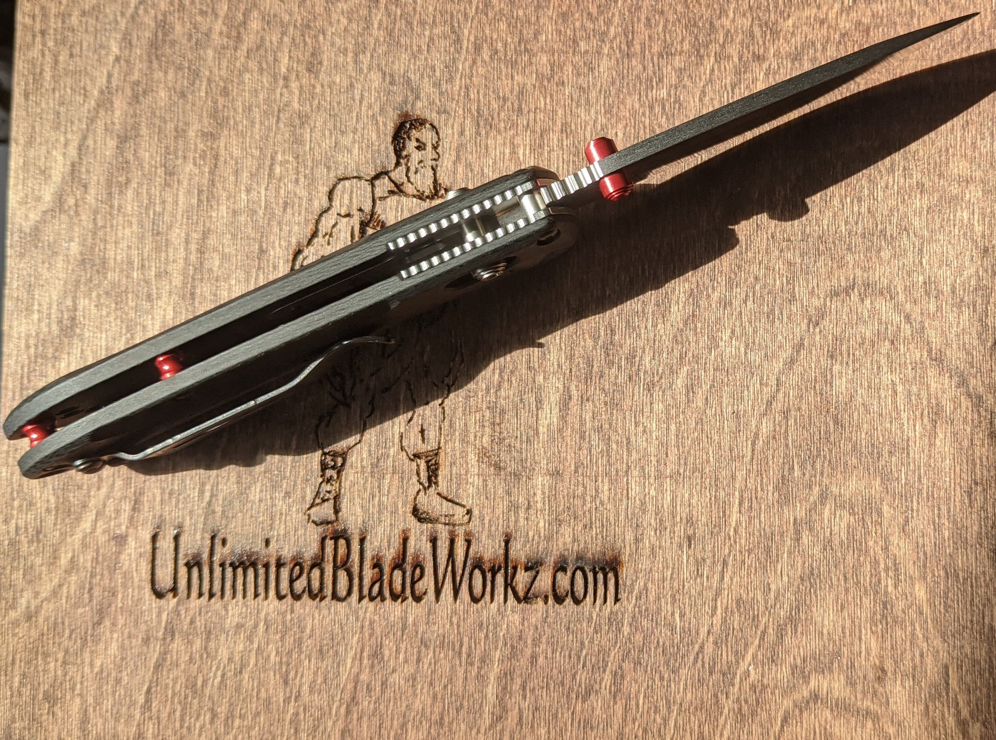 https://www.unlimitedbladeworkz.com/cdn/shop/files/PXL_20210619_161123254_2_3b400a0a-1f7d-45ea-be05-907332be0835.jpg?v=1692734622&width=1946